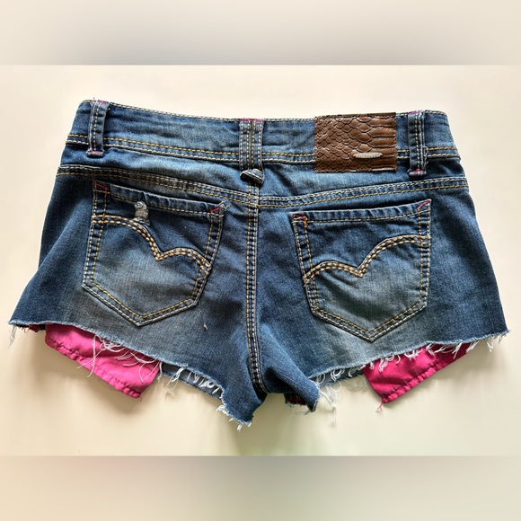 Dollhouse Jean Shorts very Low Waist - Picture 5 of 7